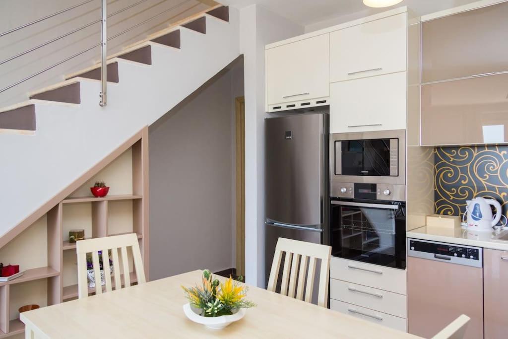 Exclusive Apartment Tirana Exterior photo